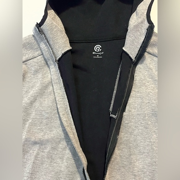 Champion Gray Hooded Jacket with Black Accents Women’s Size Medium - Picture 10 of 16
